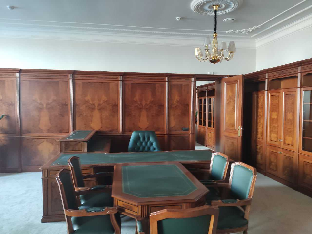 Офисные помещения в классическом стиле. Роскошь и классика