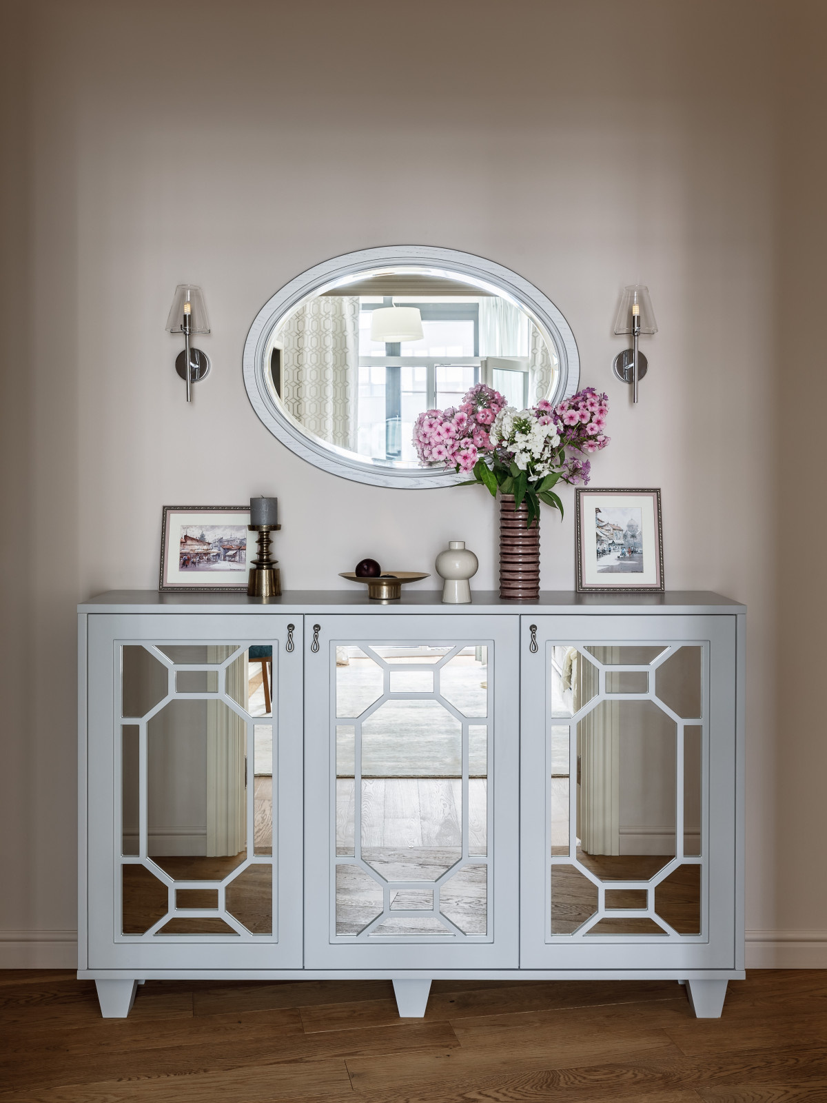 Обложка альбома: Мебель