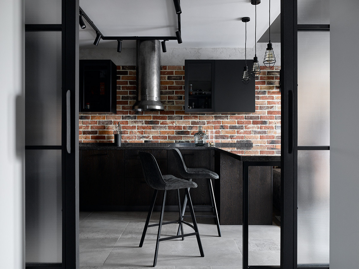 "Брутальный лофт в Московской новостройке"