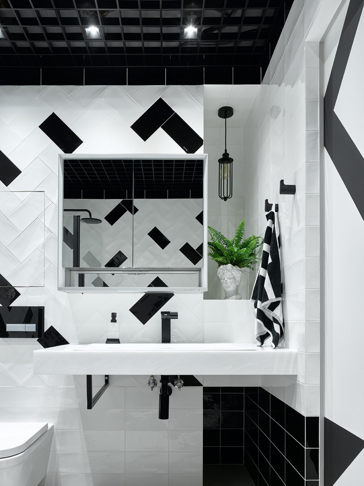 "Брутальный лофт в Московской новостройке"