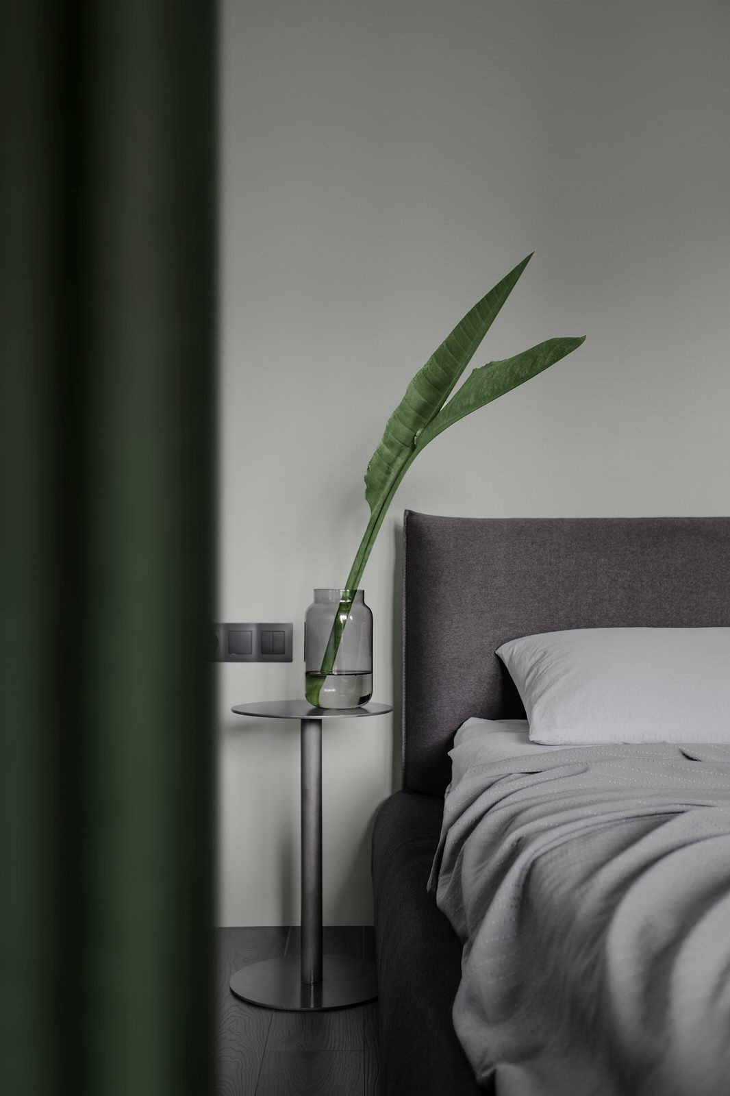 Minimalistic & ascetic
