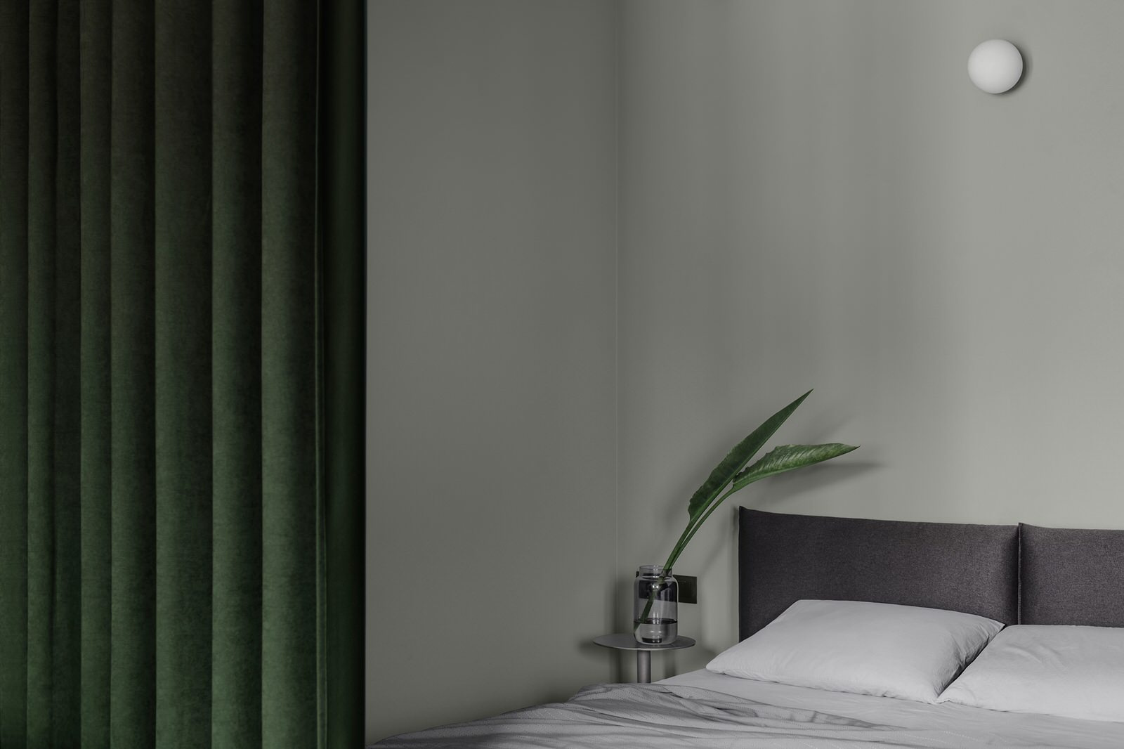 Minimalistic & ascetic