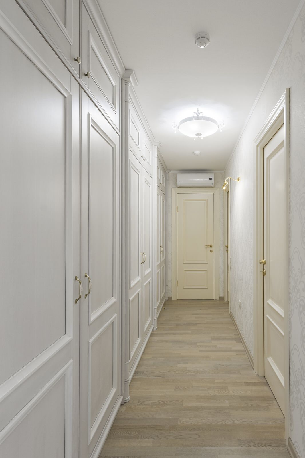 Белоснежная квартира в Уфе - проект архитектора Кати Камбаровой