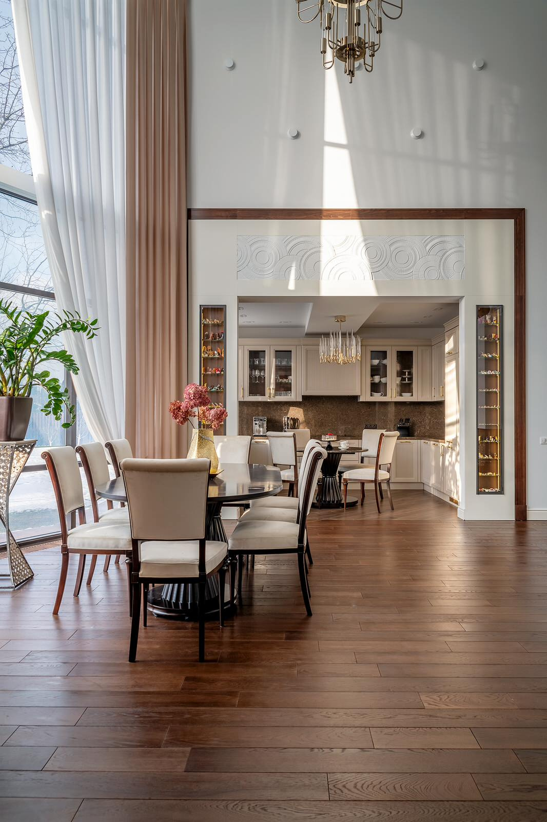 Белый, холодный, бразильский кофе