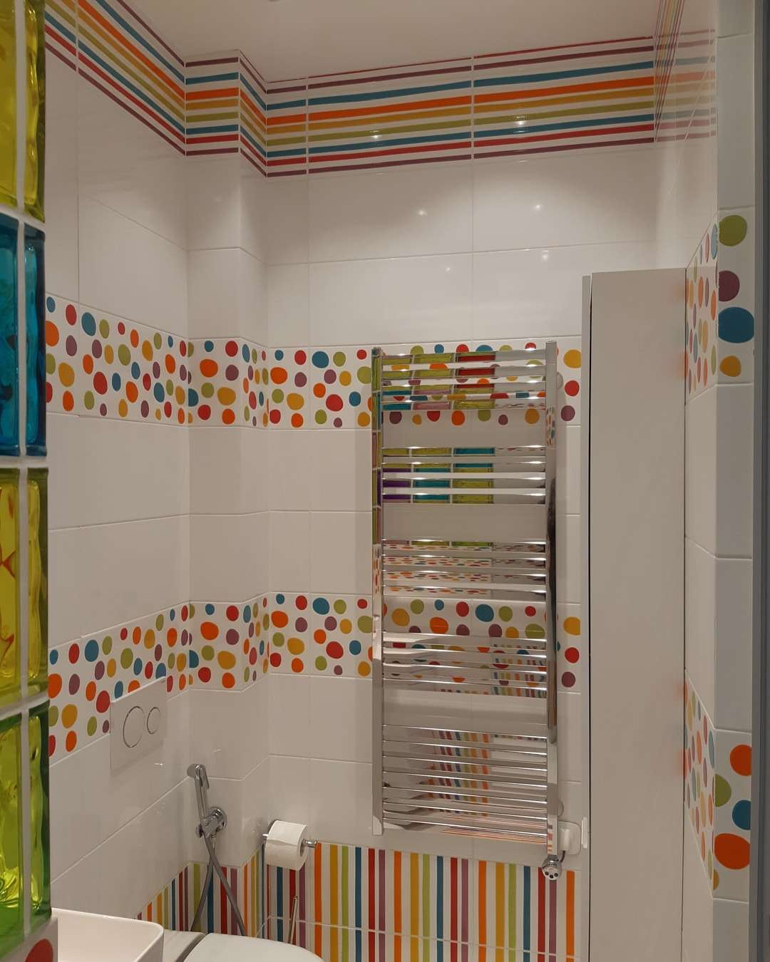 Яркий детский сан. узел