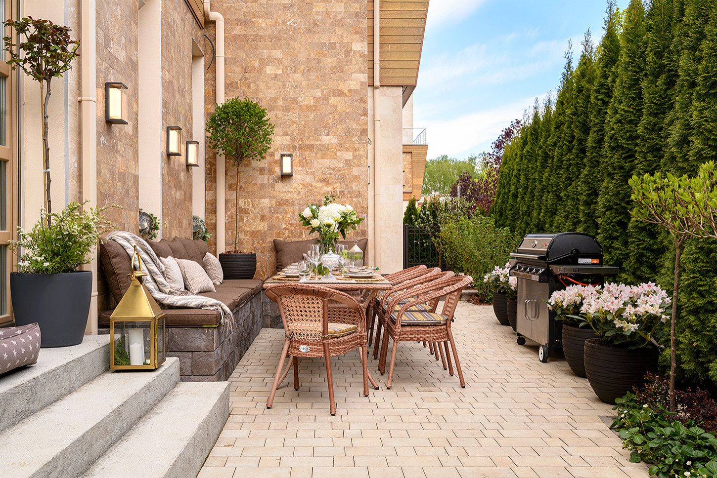 Просто фото: Летние кухни из 37 российских проектов