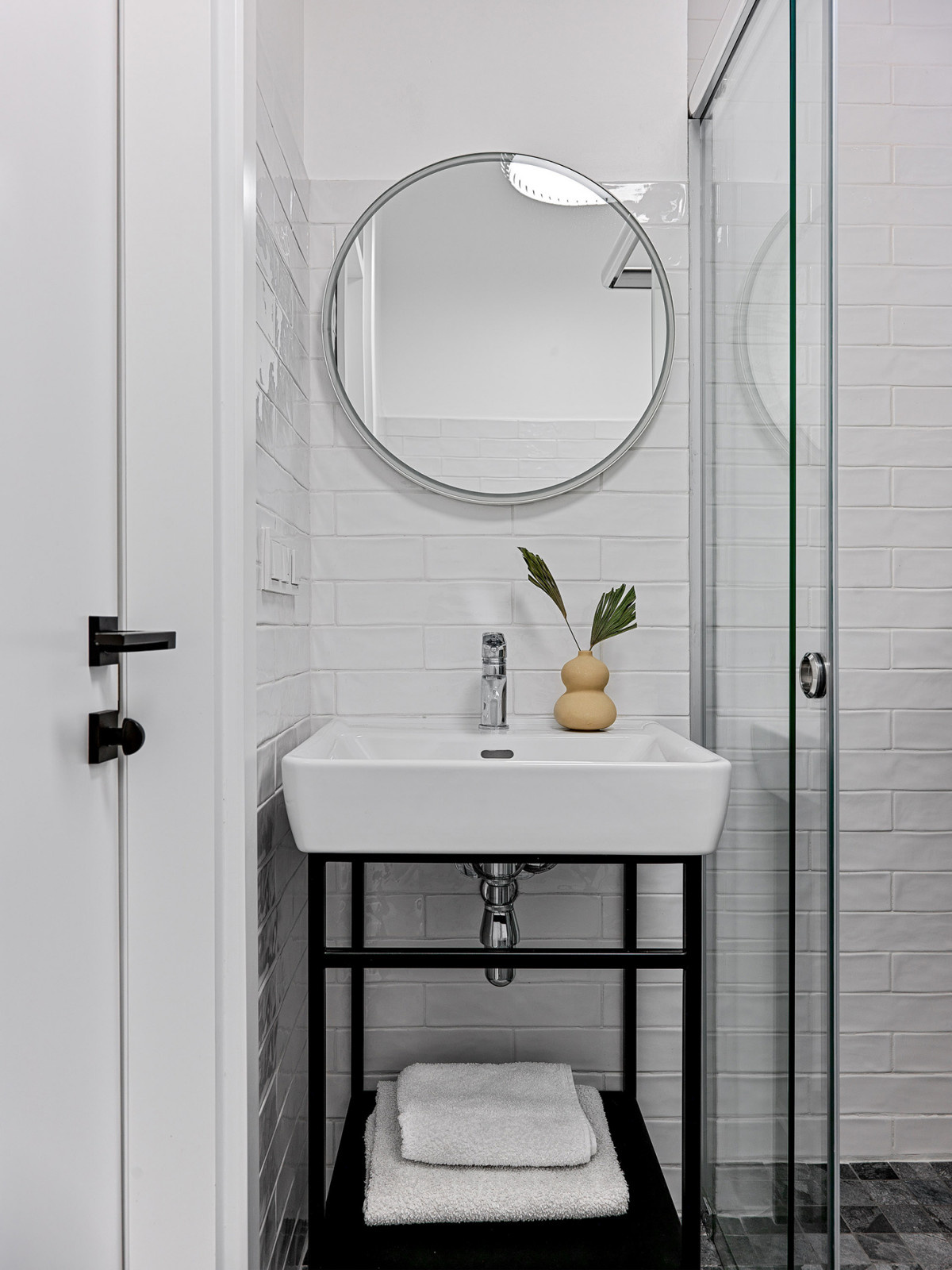 Bright apartment in Almaty