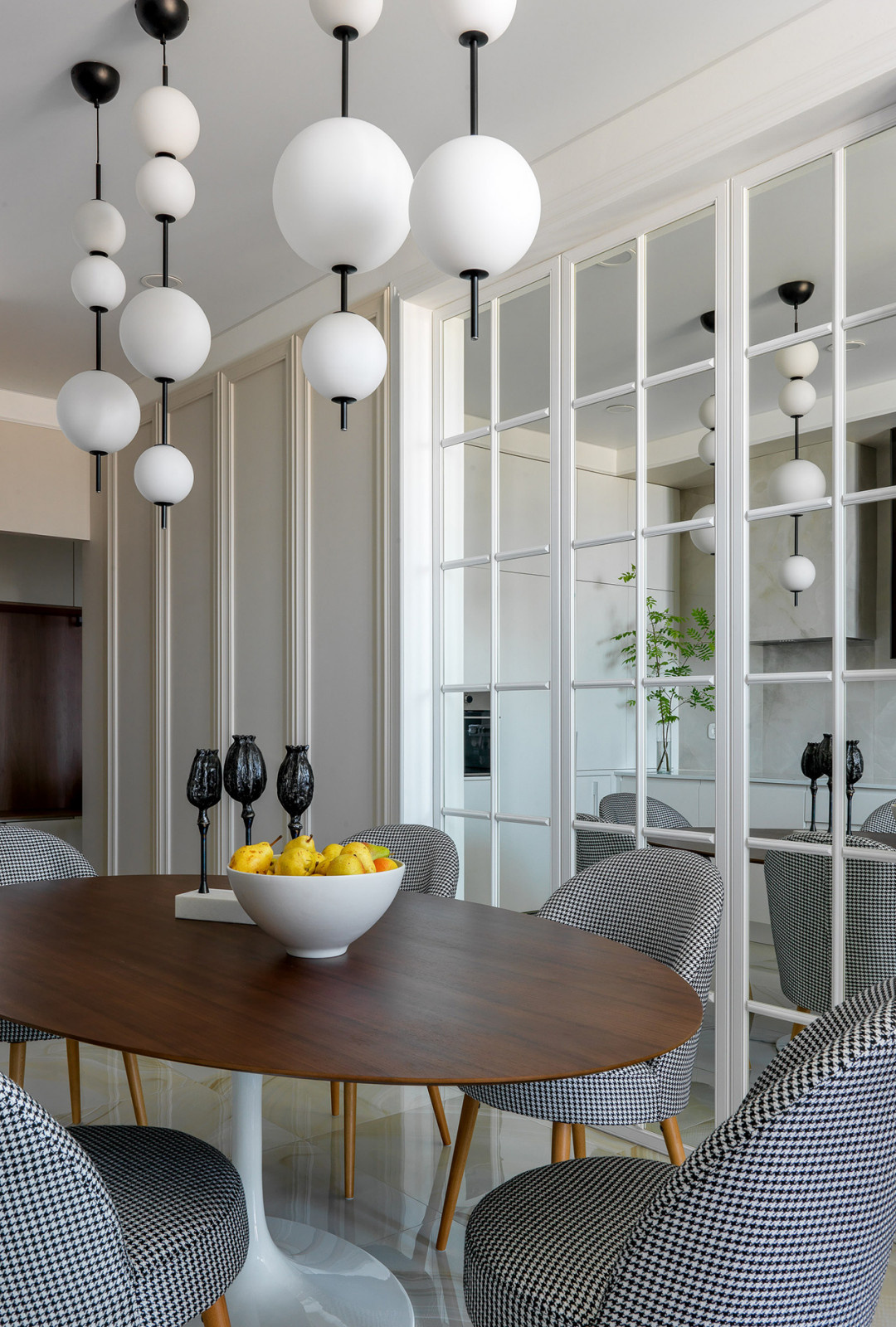Arartment in Saint-Petersburg by TaupeHome