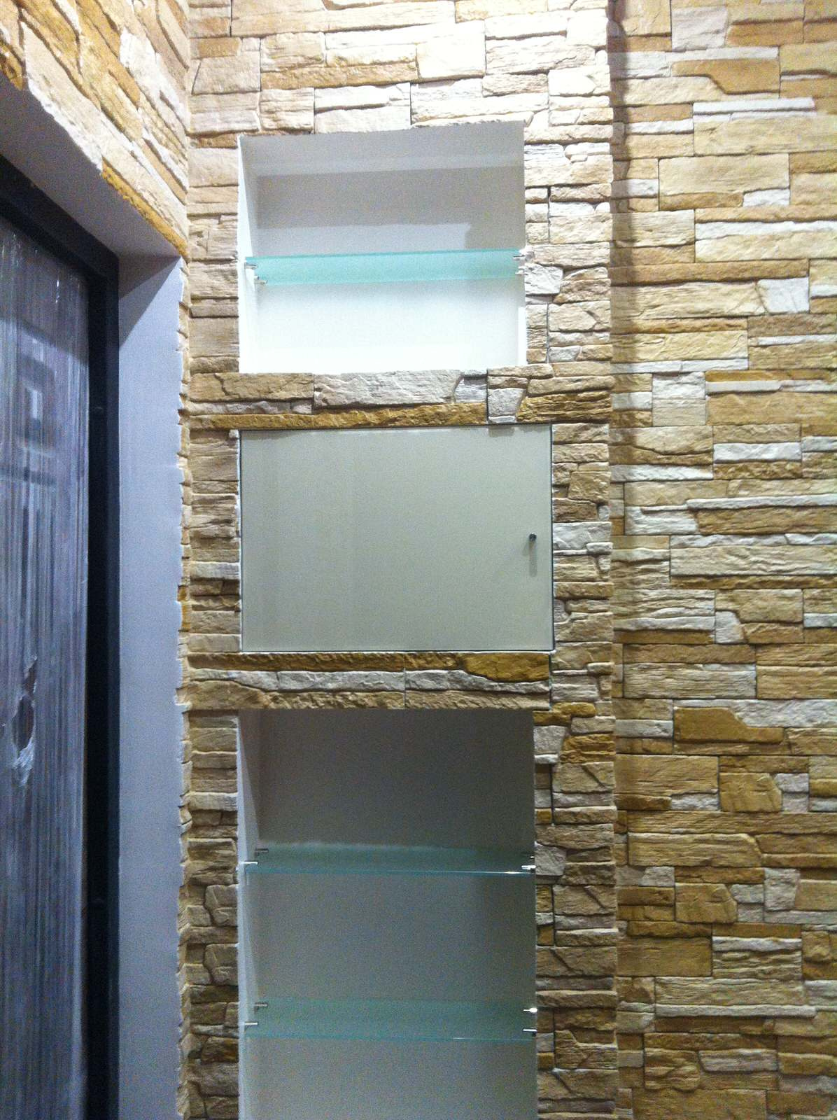 Полки из стекла