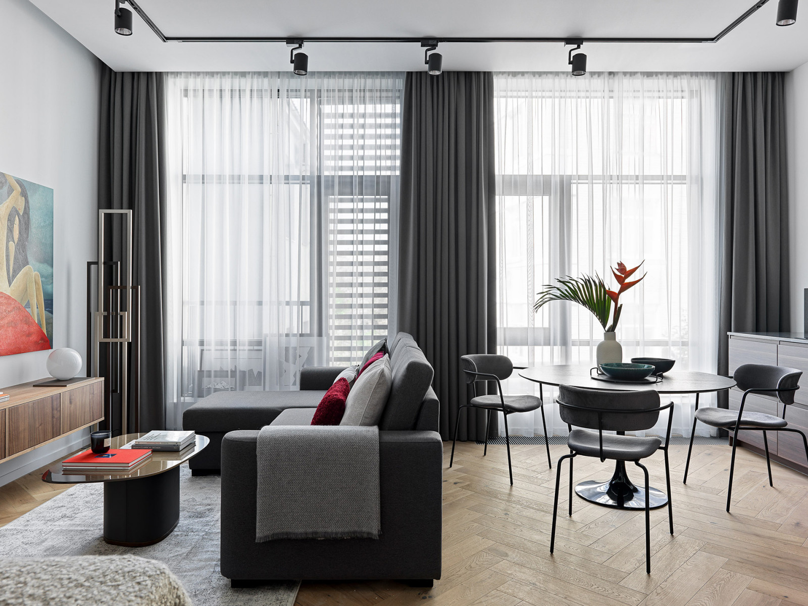 Apartment with accent
