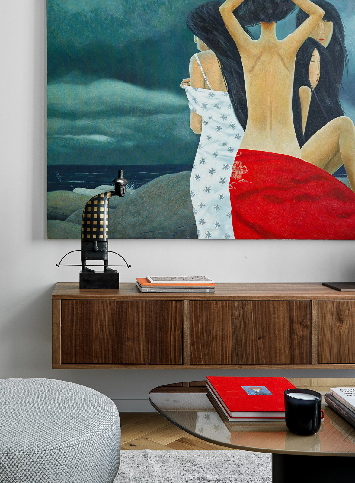 Apartment with accent