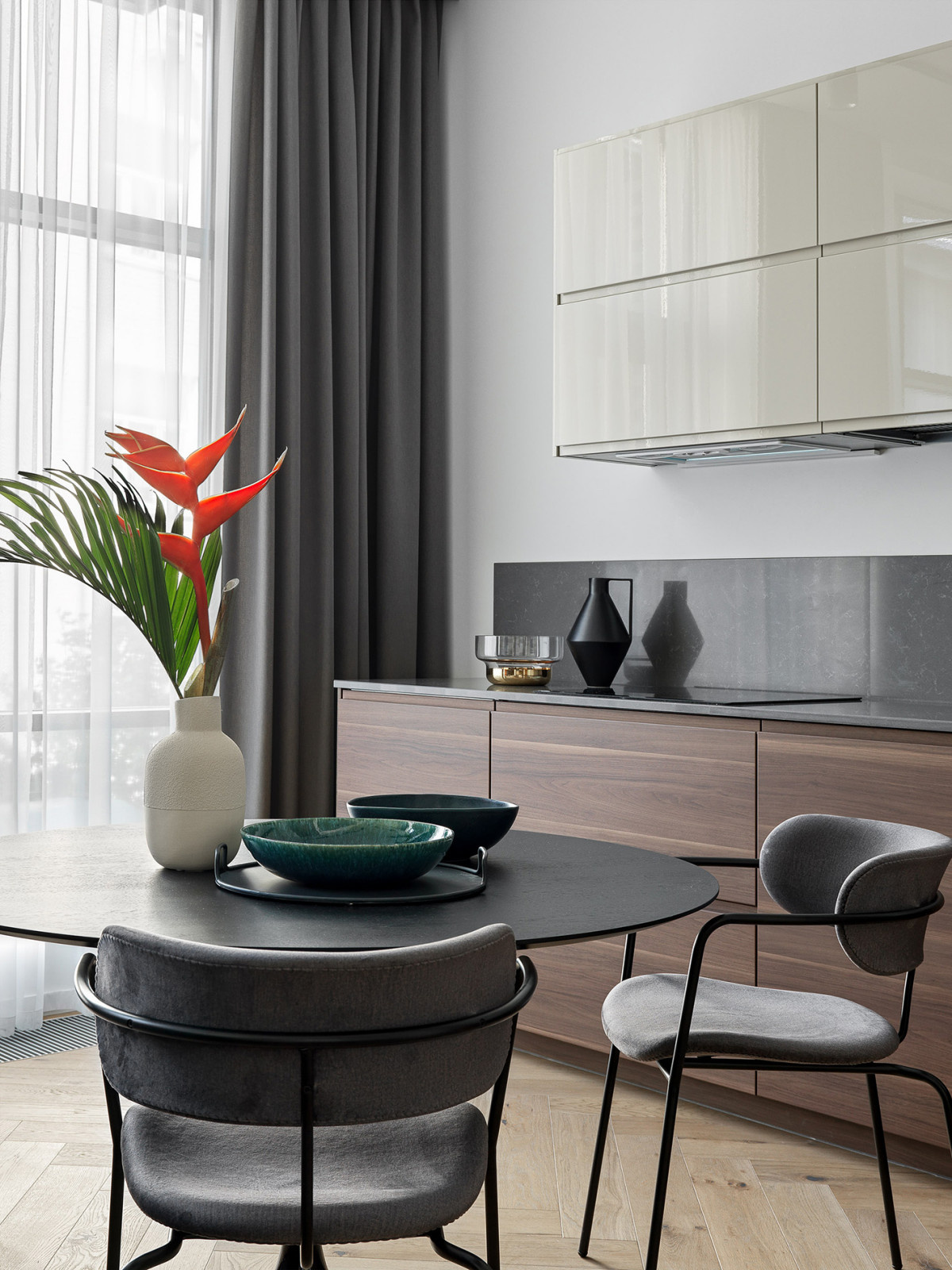 Apartment with accent