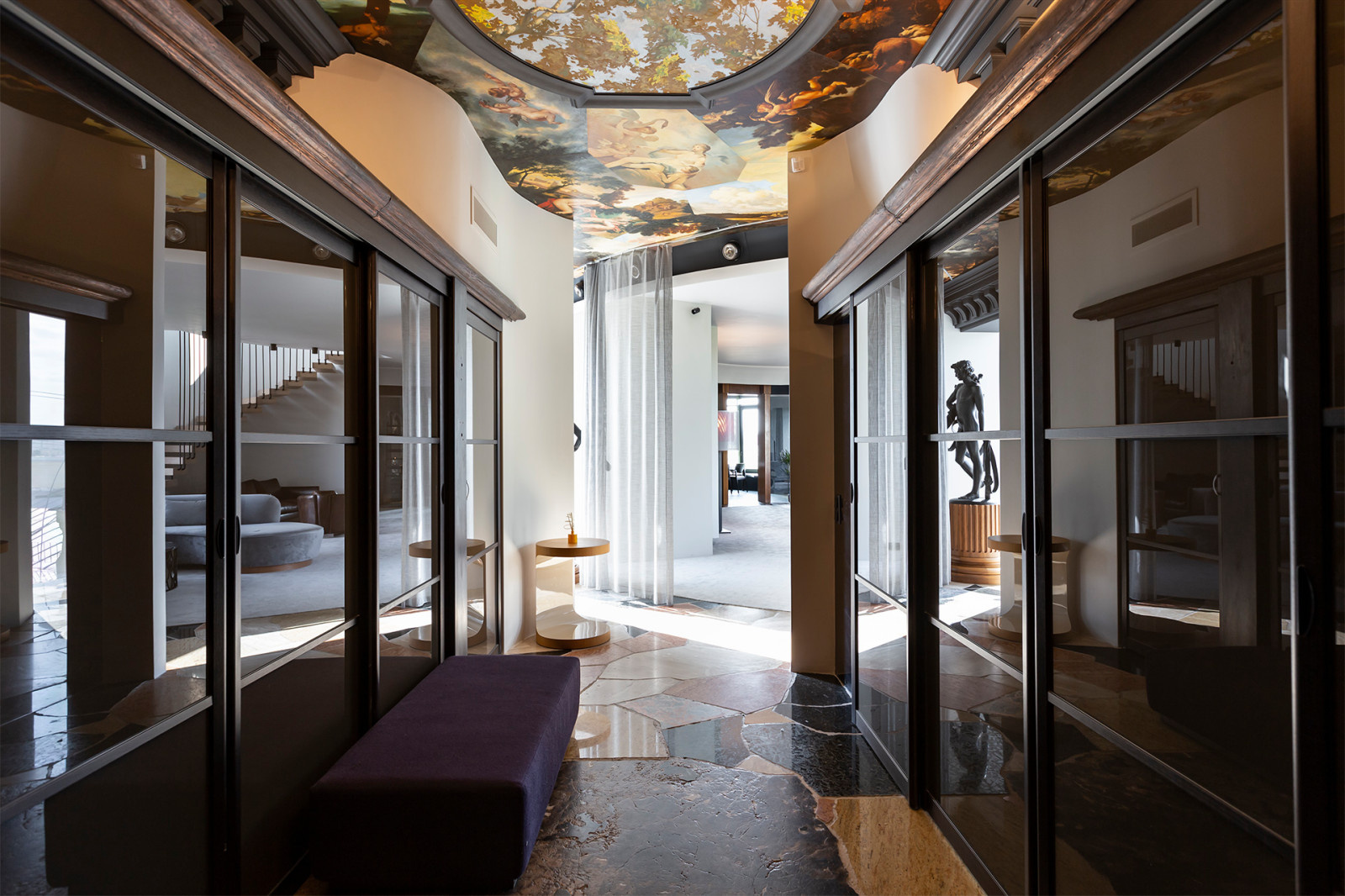 Пентхауз в центре Петербурга