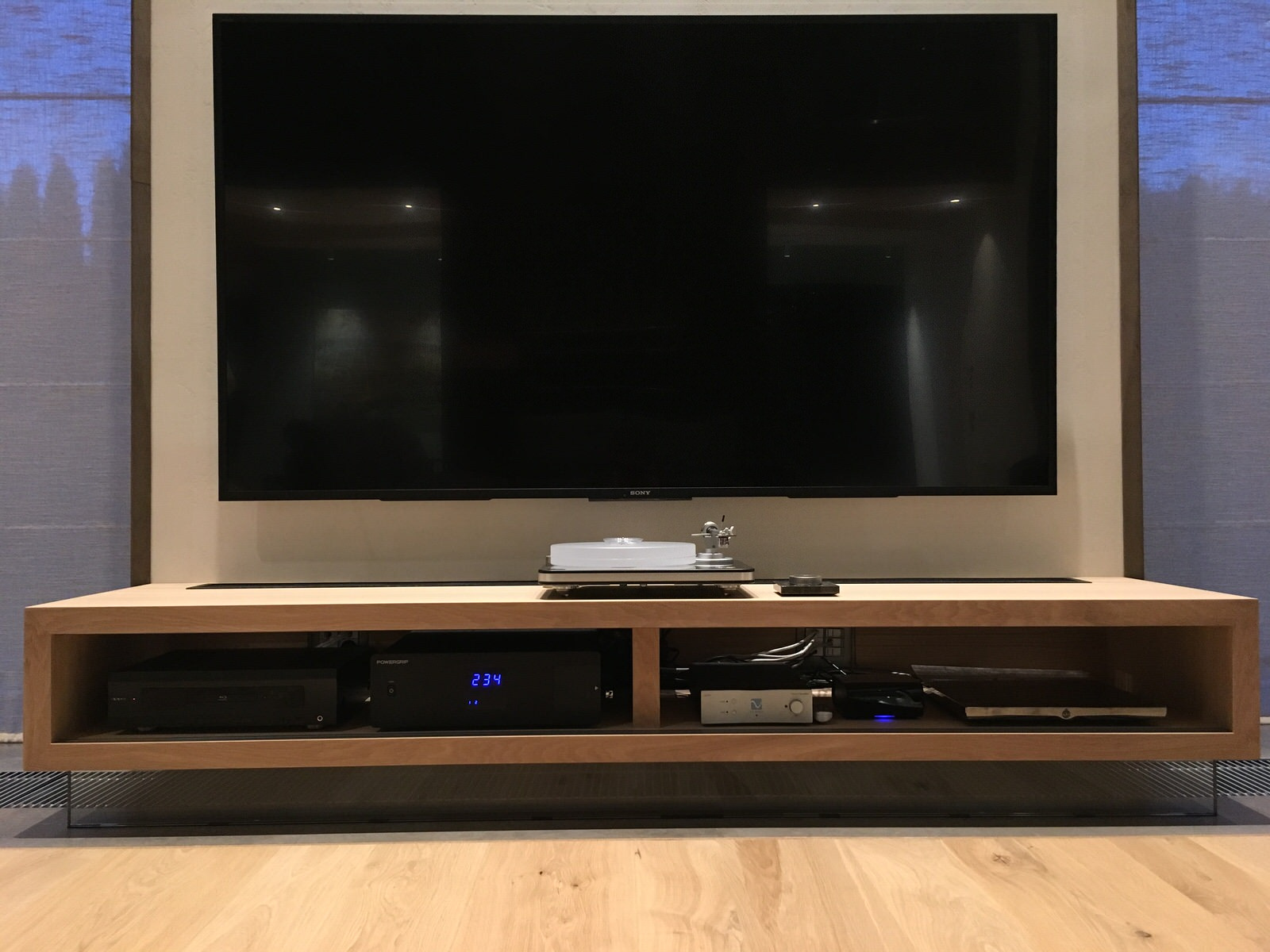 Обложка альбома: Alex Zhuravlev's Ideas