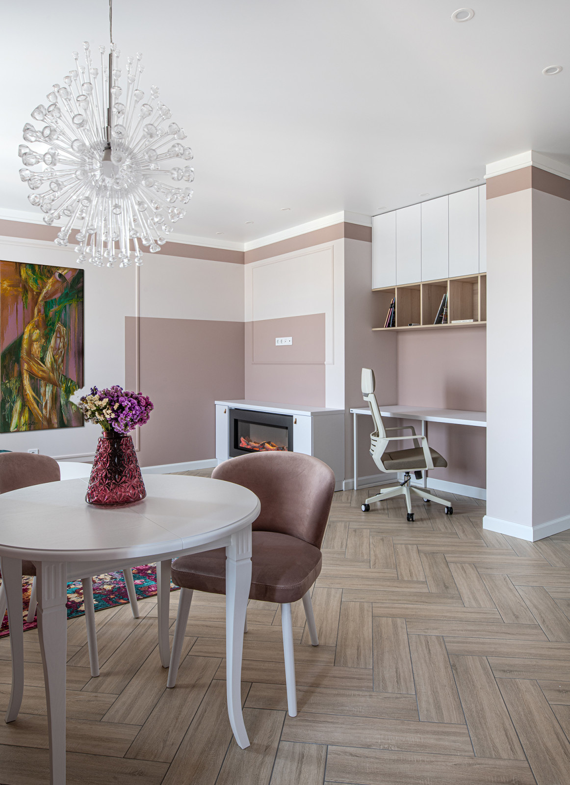 Трехкомнатная квартира 75.06 М² для семьи в мягких оттенках розового и бежевого