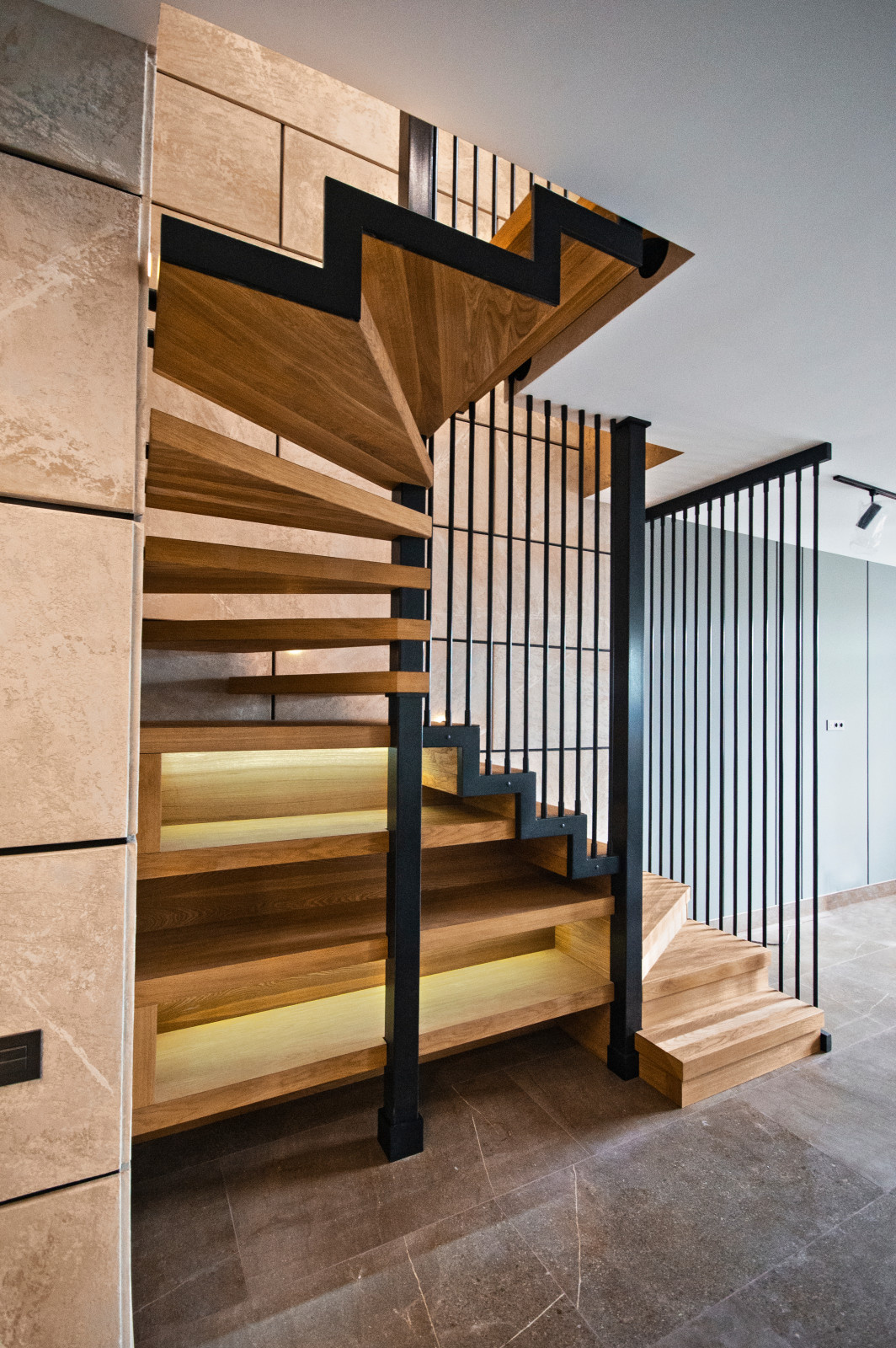 Лестница Уфа, Карла Маркса