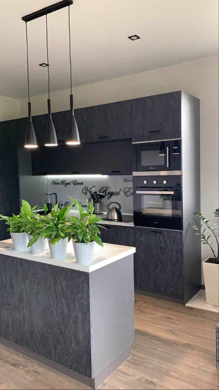 Кухня в загородный дом