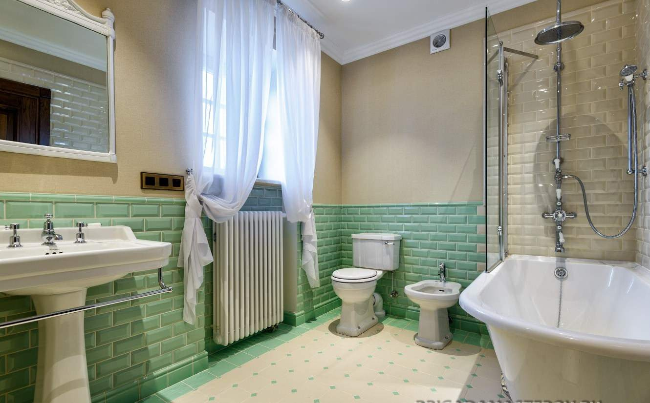 Ремонт коттеджа  245м
