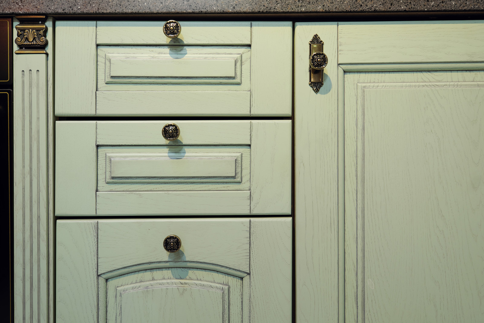 Мебель в нашем салоне