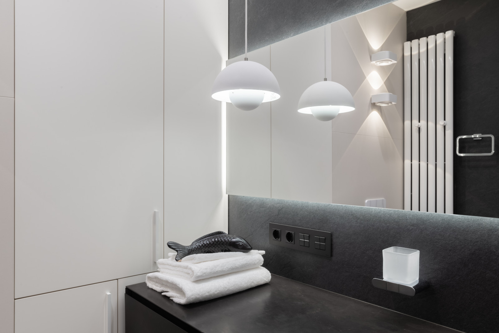 Warm minimalism