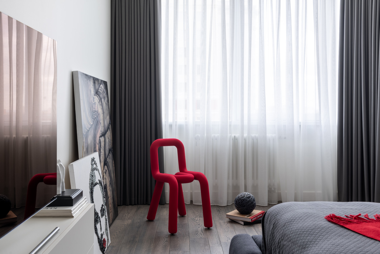 Warm minimalism