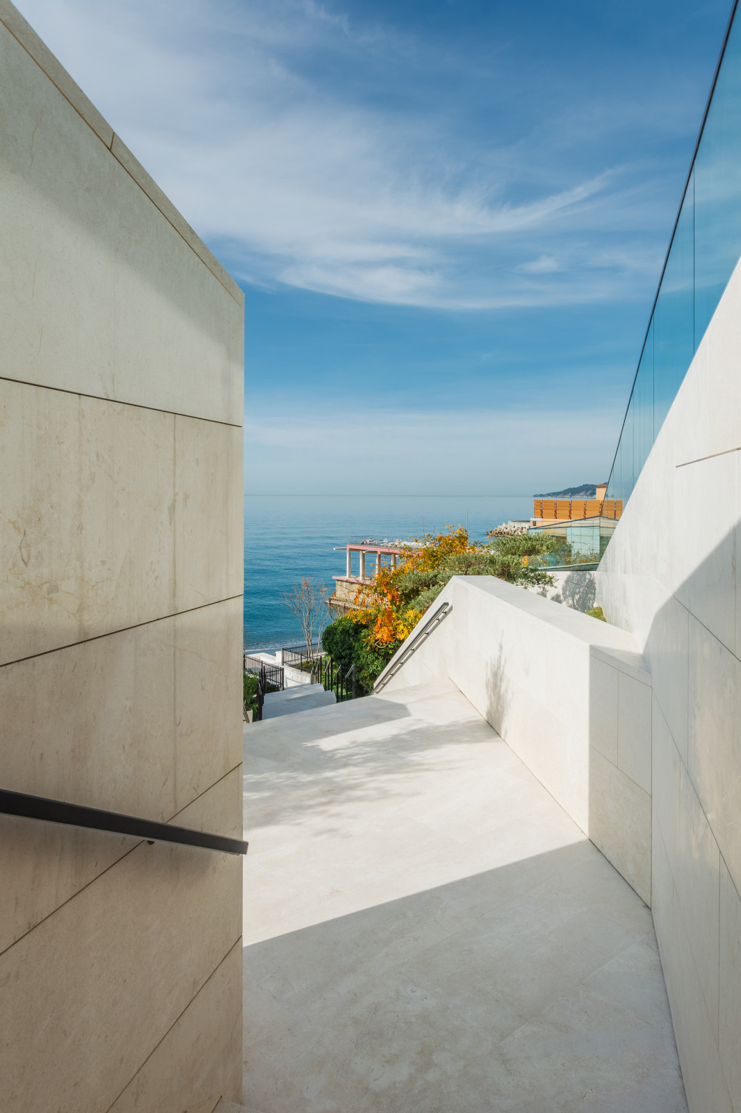 REEF RESIDENCE