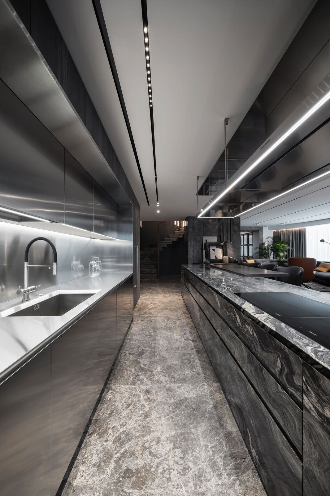 Triumph: eclectic style of stones & metals