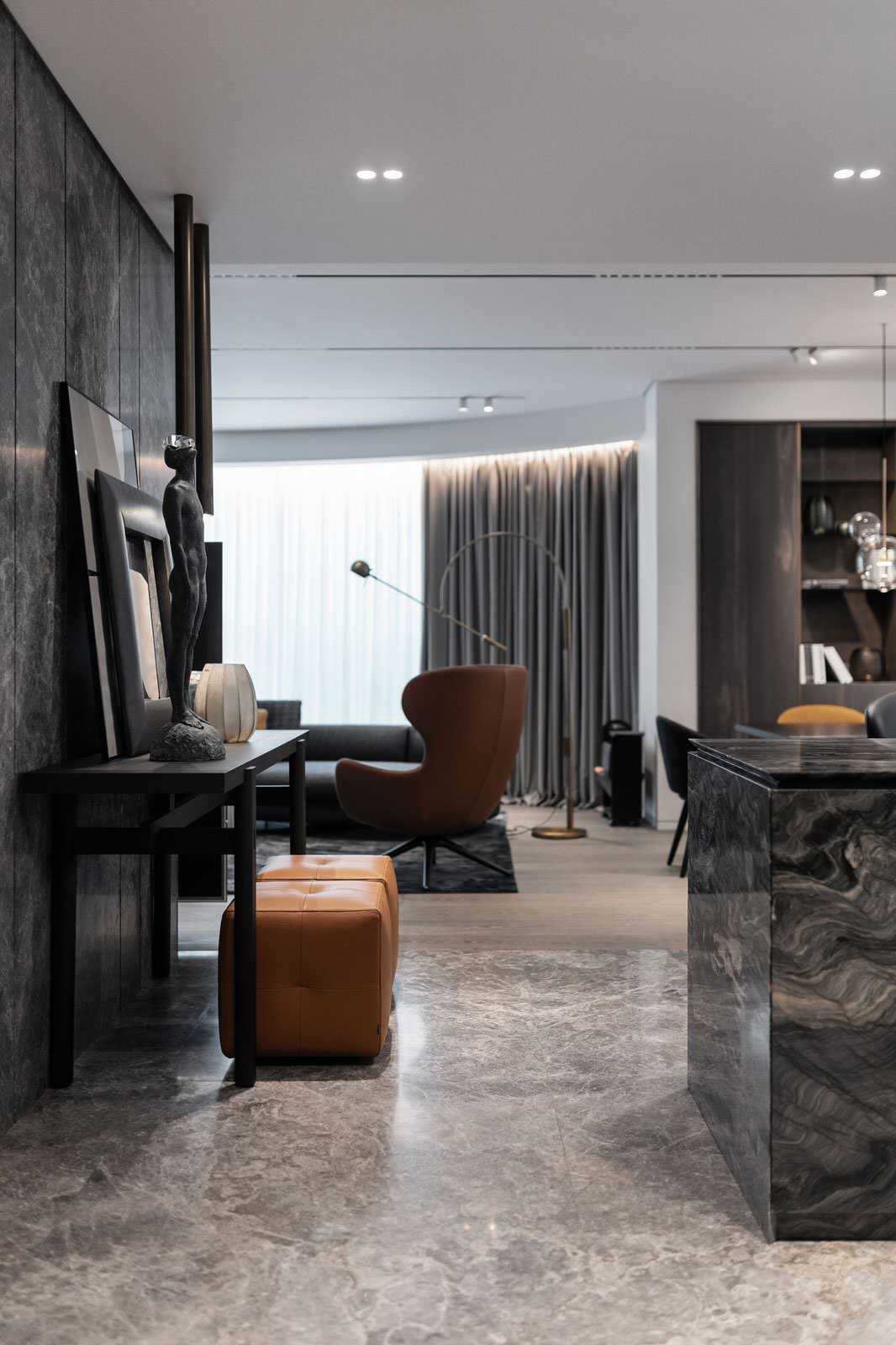 Triumph: eclectic style of stones & metals