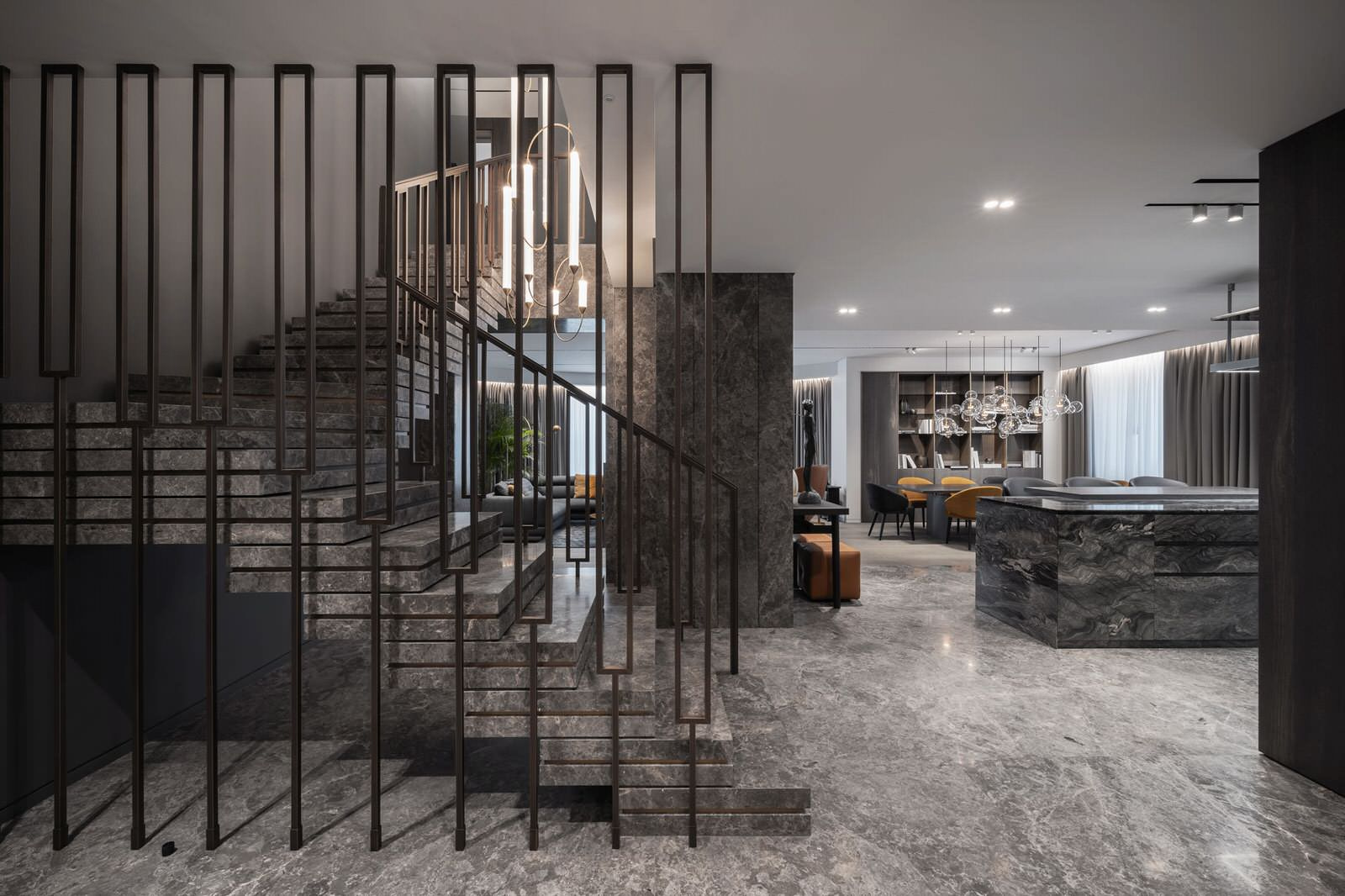 Triumph: eclectic style of stones & metals