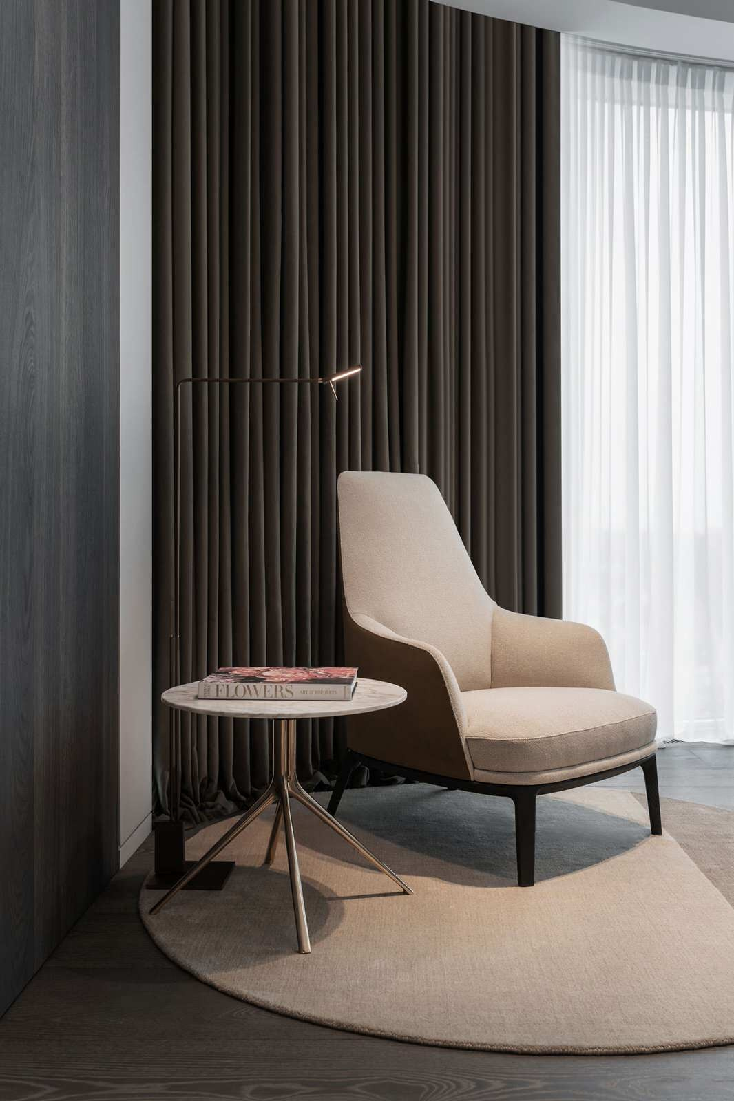 Triumph: eclectic style of stones & metals