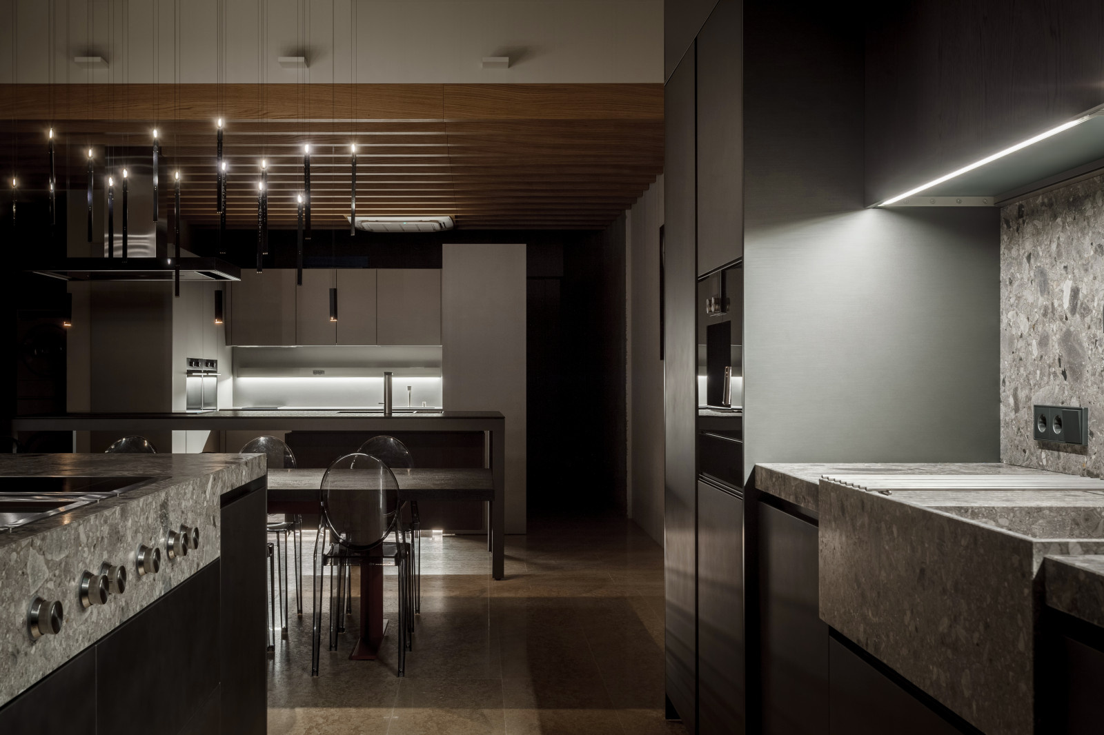 Кухонная студия •Wonderful + Kitchens•  Кухни и техника.