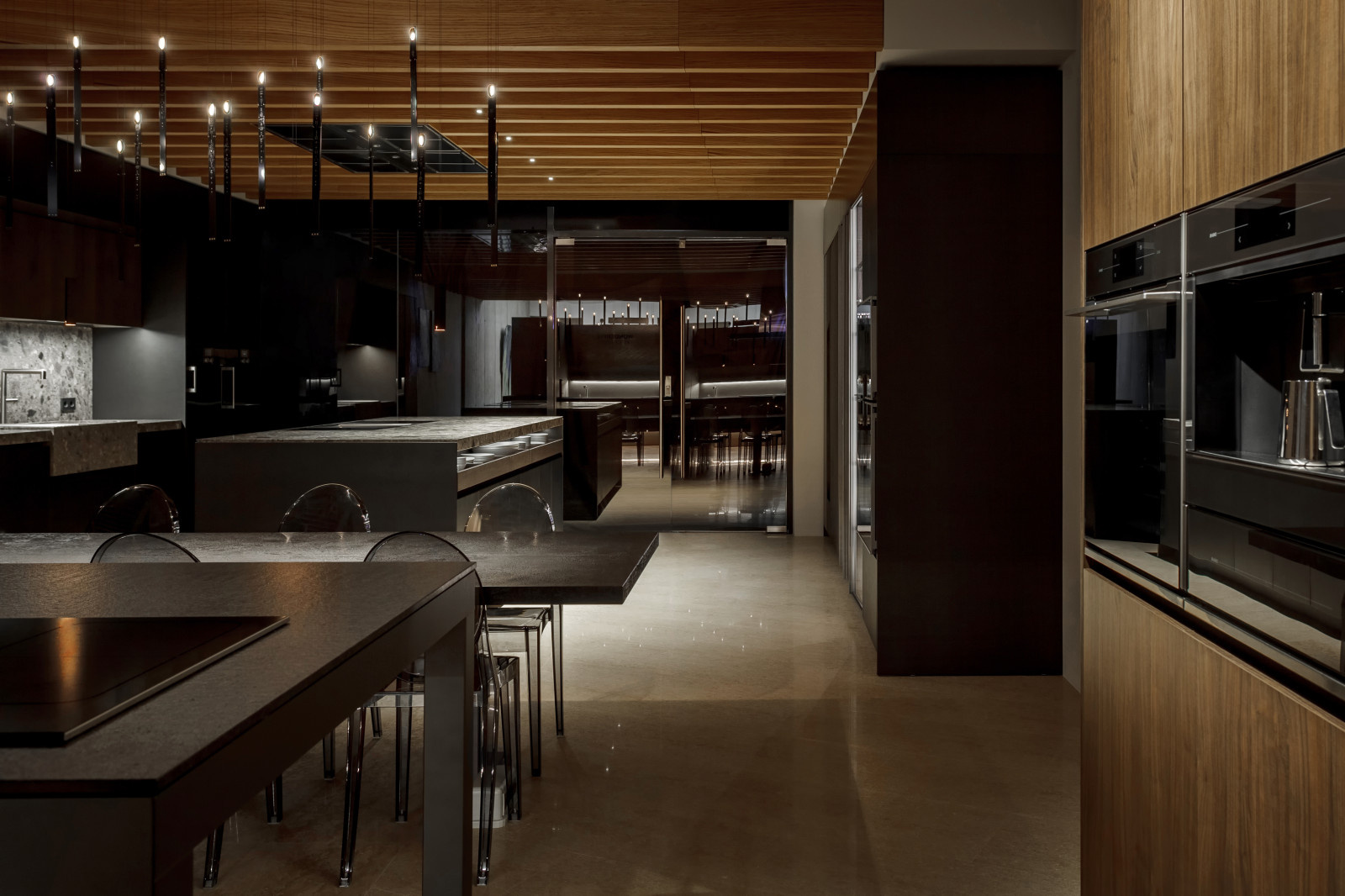 Кухонная студия •Wonderful + Kitchens•  Кухни и техника.