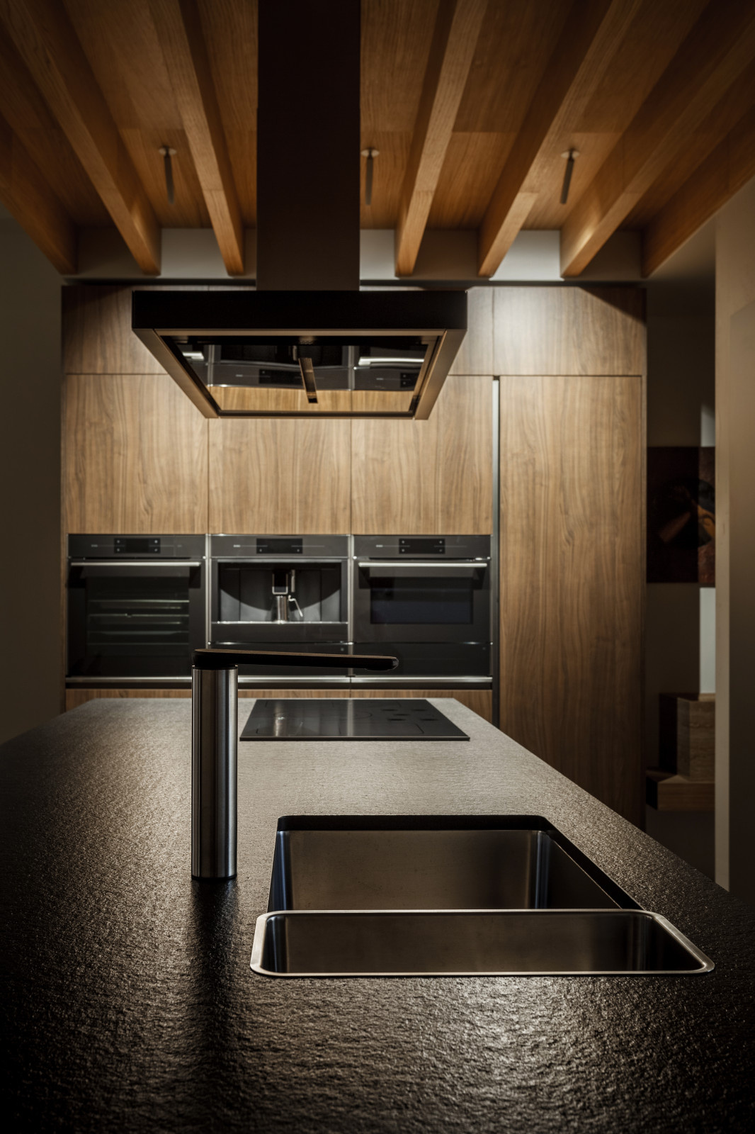 Кухонная студия •Wonderful + Kitchens•  Кухни и техника.