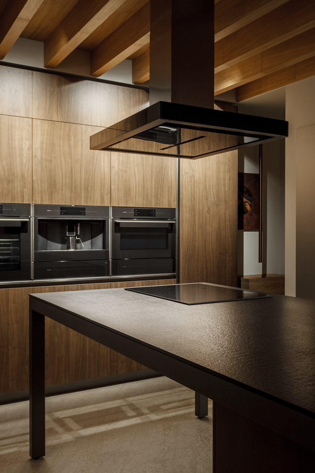 Кухонная студия •Wonderful + Kitchens•  Кухни и техника.