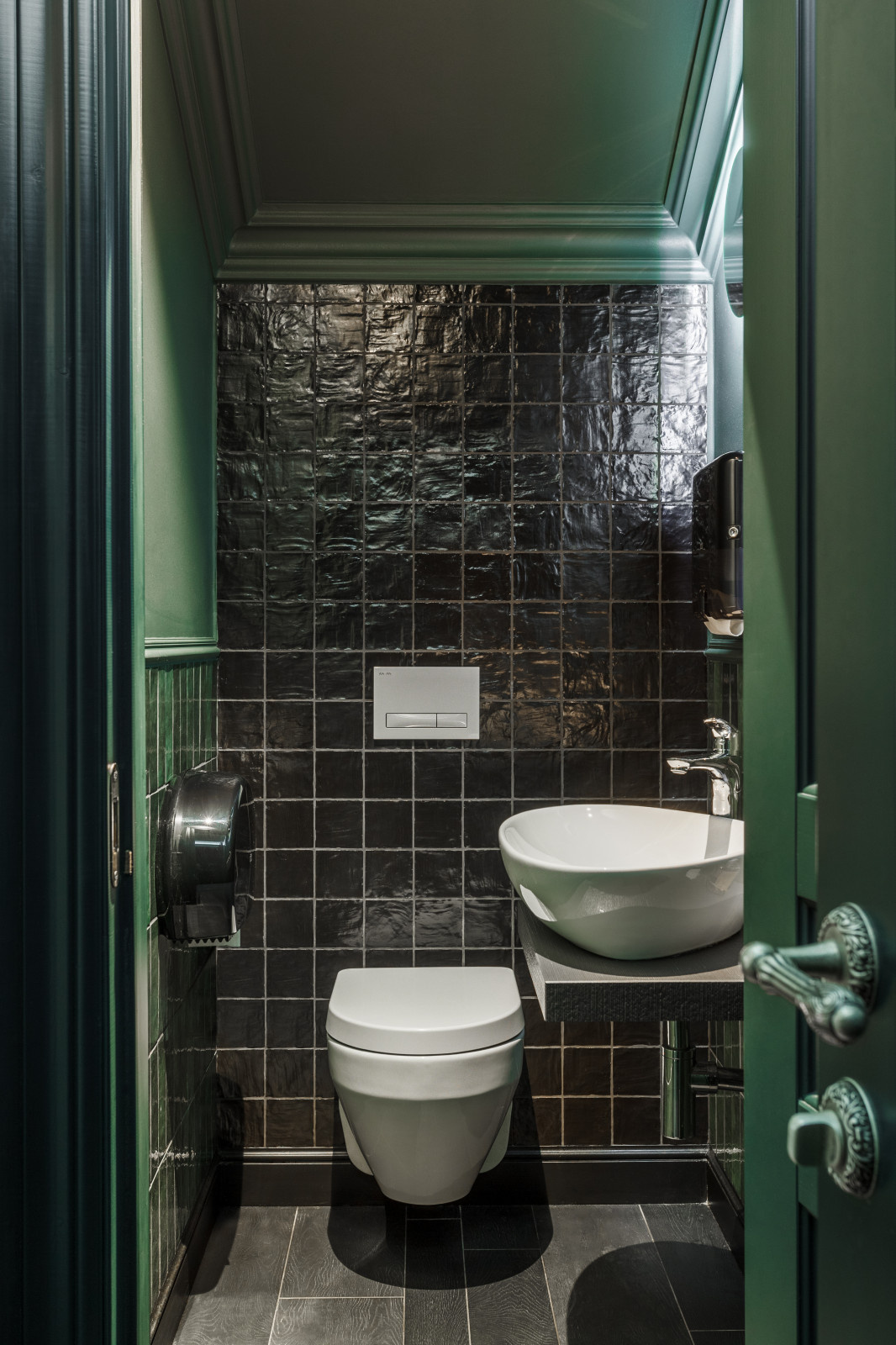WC в ресторане •КРУТОN•