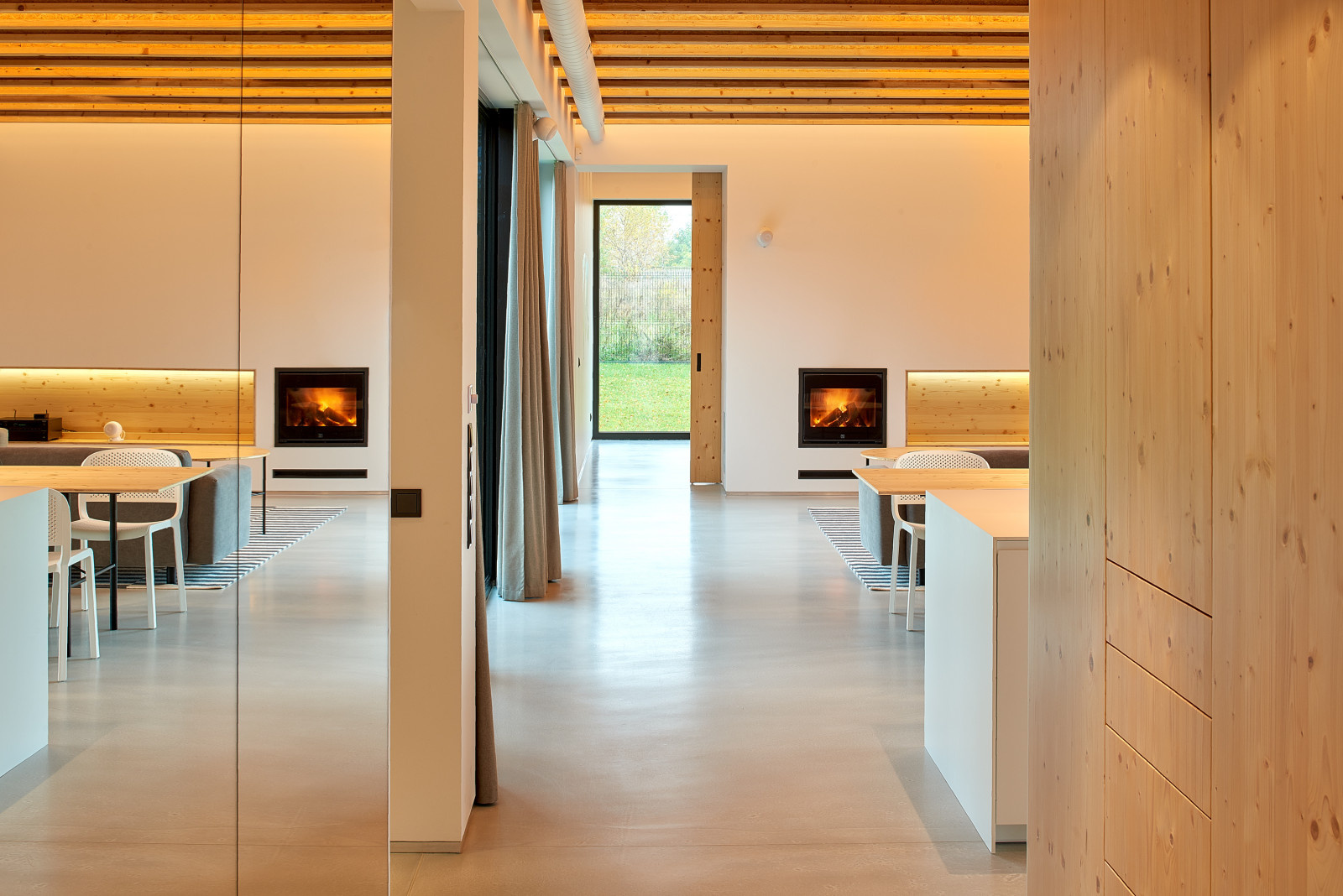 Houzz Литва: Дом на окраине Вильнюса, куда приходят олени