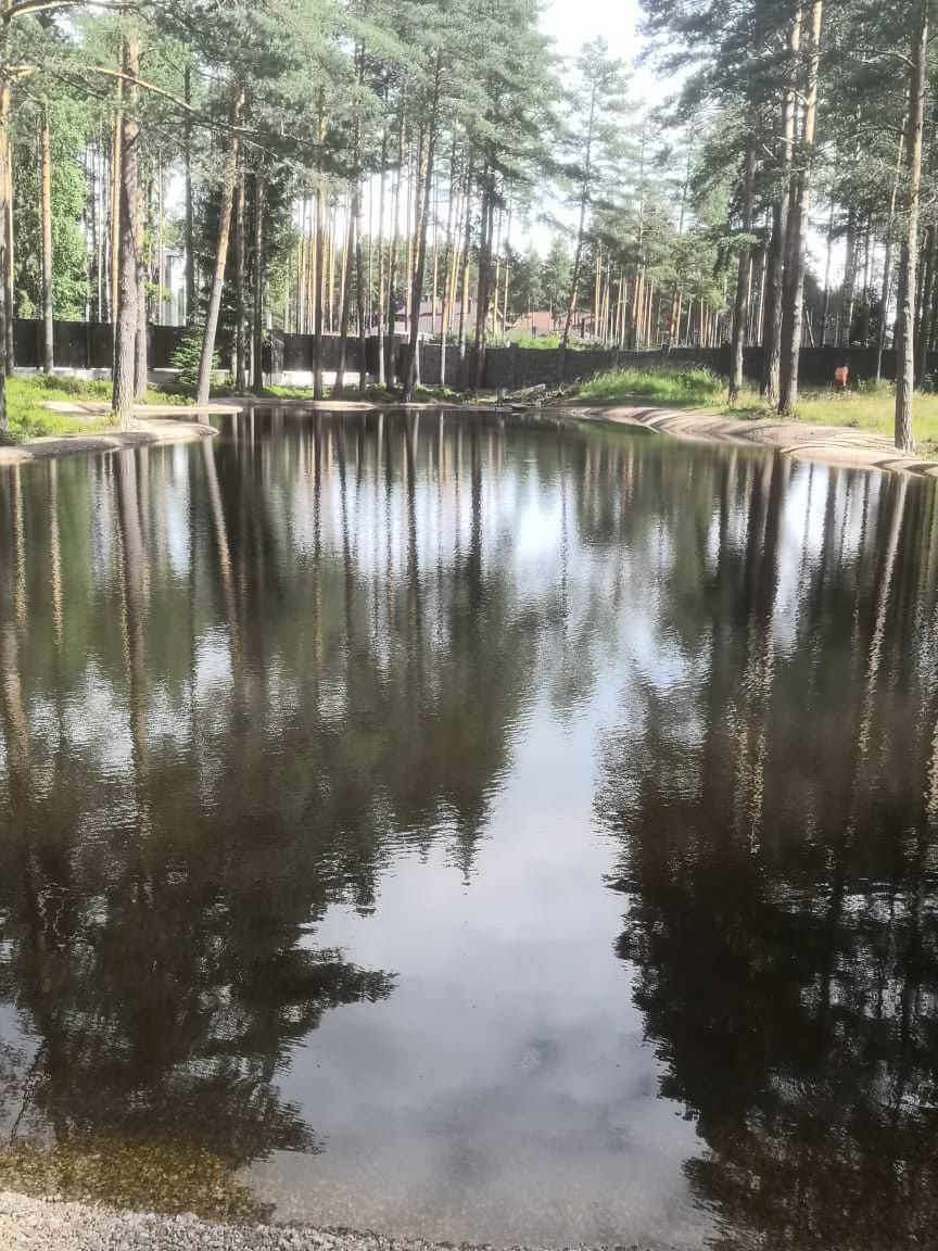 Большой декоративный водоём в кп Охтинский парк