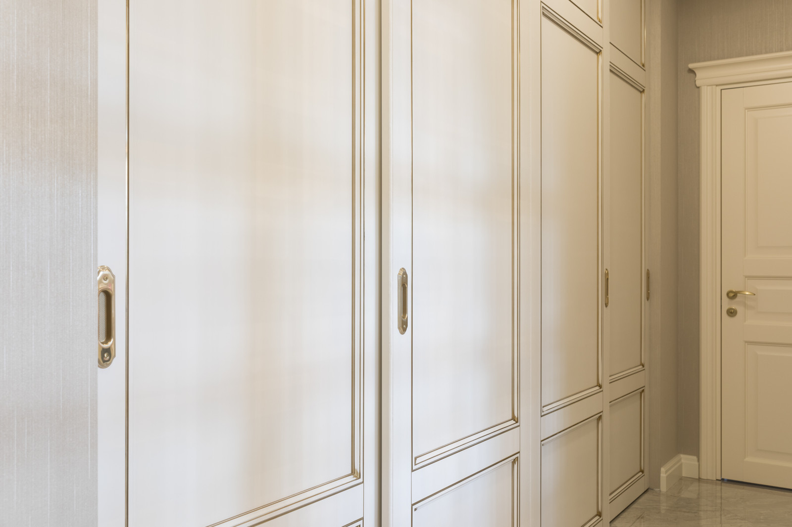 Наличная фасады