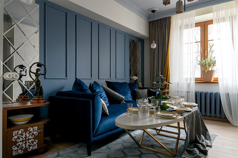 Стол-трансформер для передачи "Идеальный ремонт на 1-ом канале"