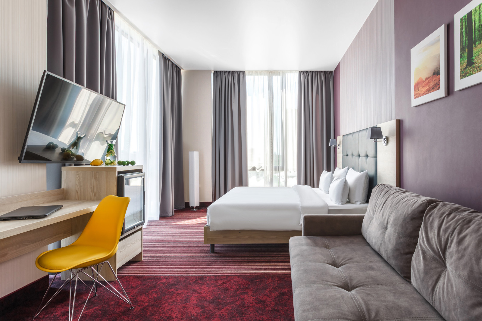 Отель •Golden Tulip•