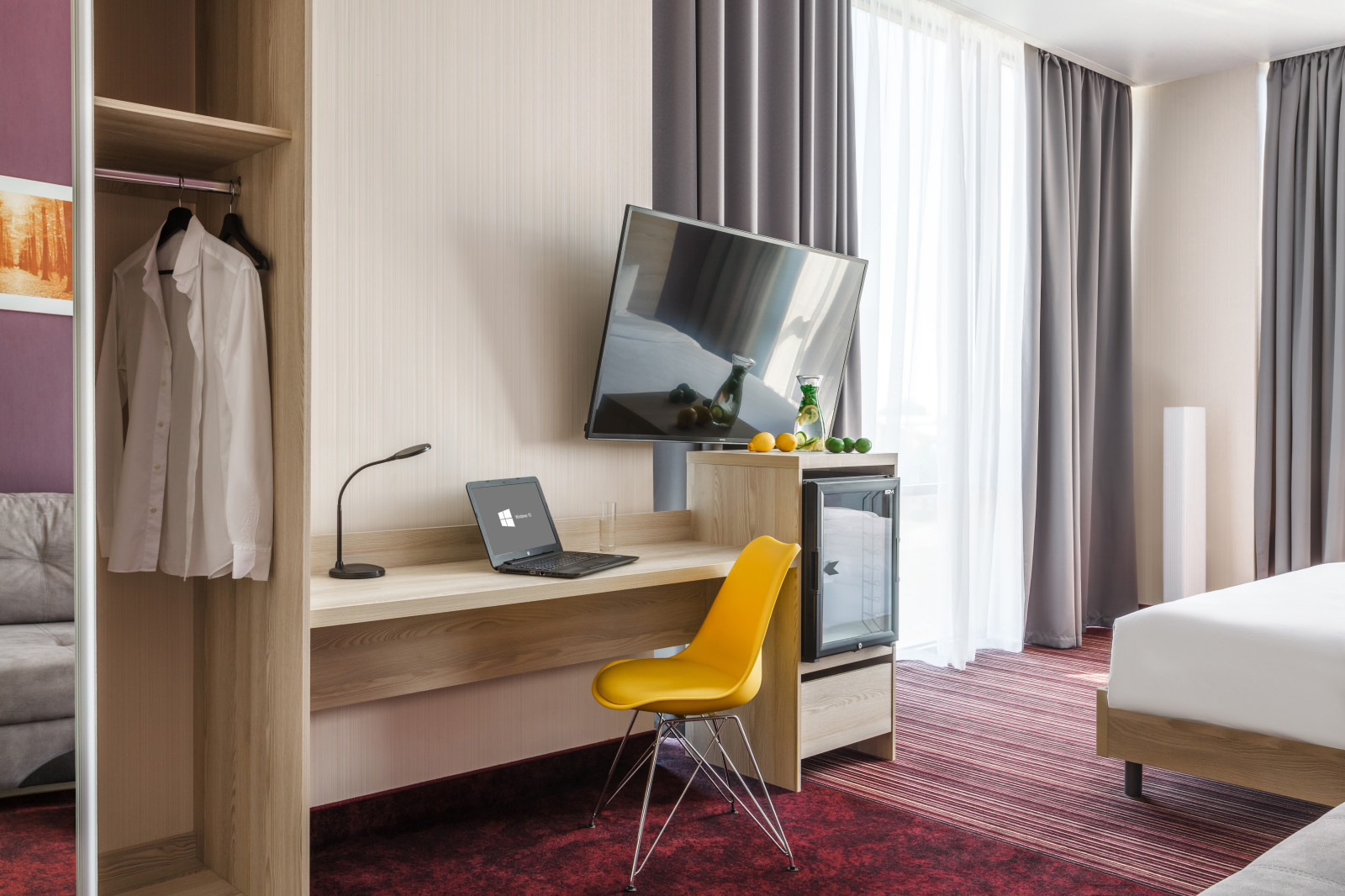 Отель •Golden Tulip•