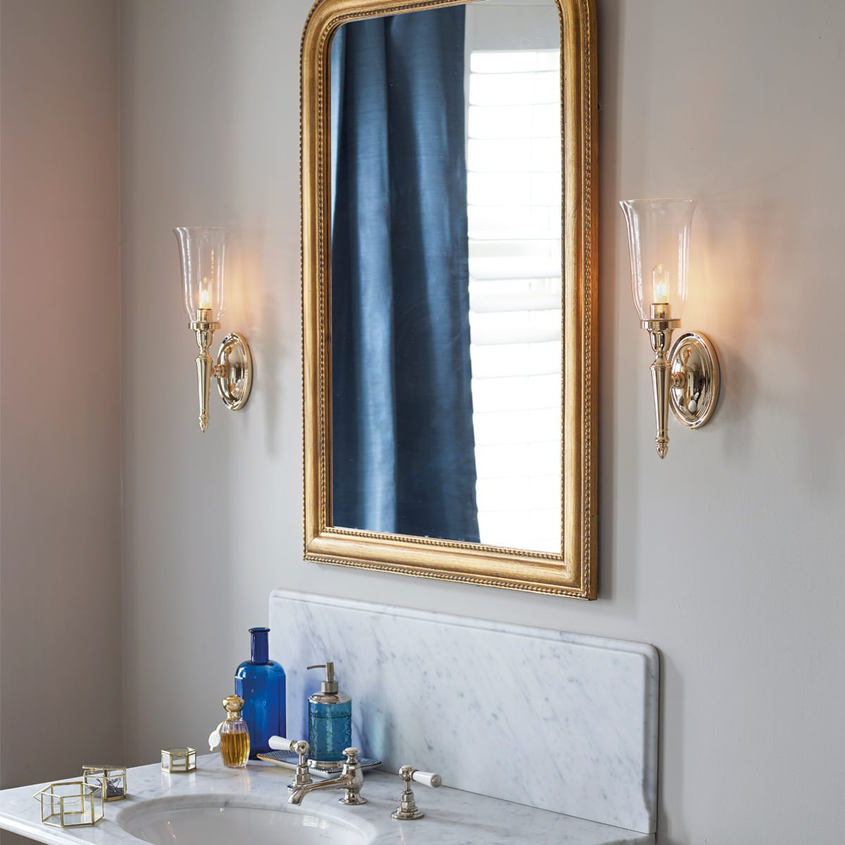 Оформление ванной бра Elstead Lighting