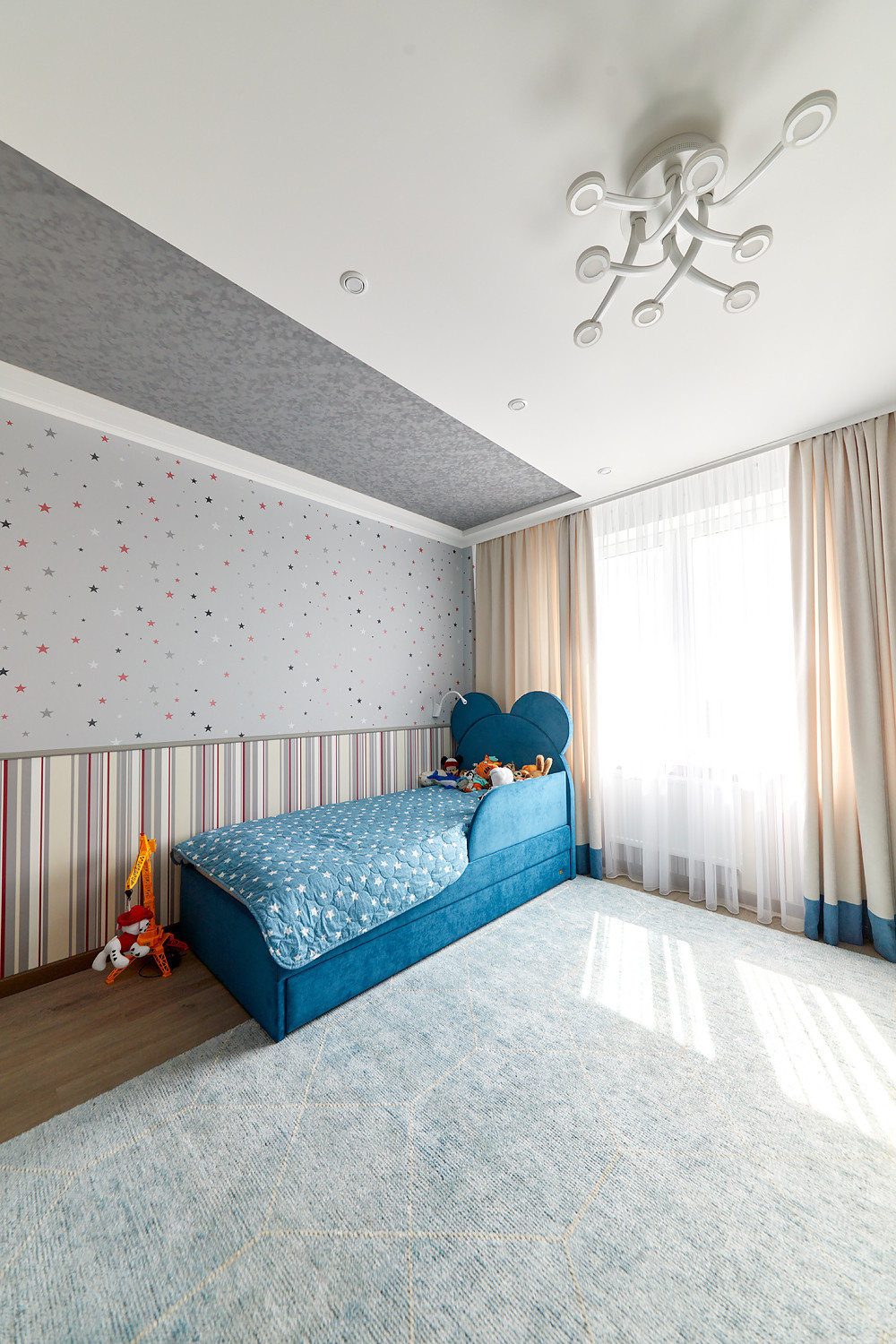 Квартира площадью 170 кв.м. в Брянске. Реализованный проект.