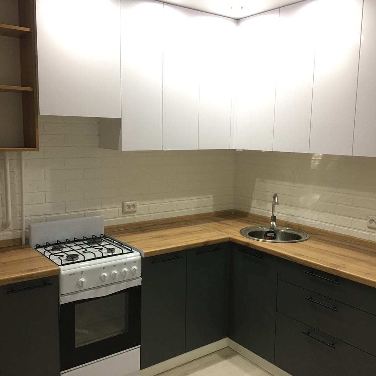 Обложка проекта: белый софт, графит софт, вотан