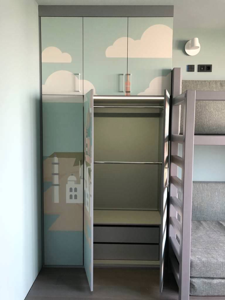 Мебель по индивидуальному заказу.