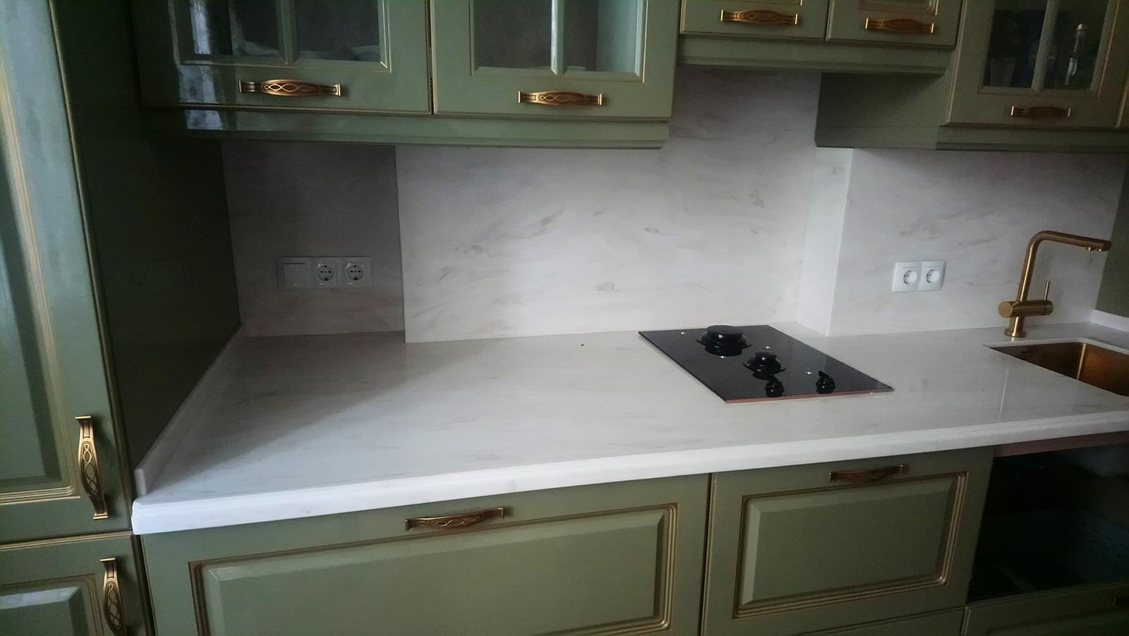 Столешница с кухонным фартуком из искусственного камня Corian Sand Storm