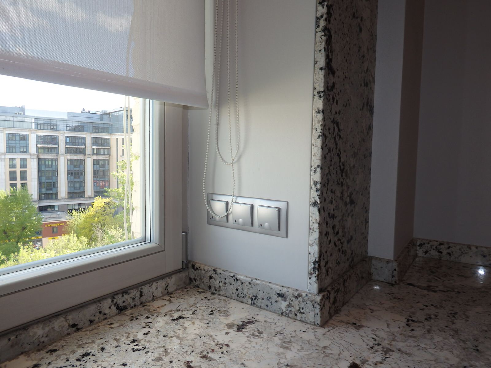 Двухкомнатная квартиры со стеклянной перегородкой на Овчинниковской набережной