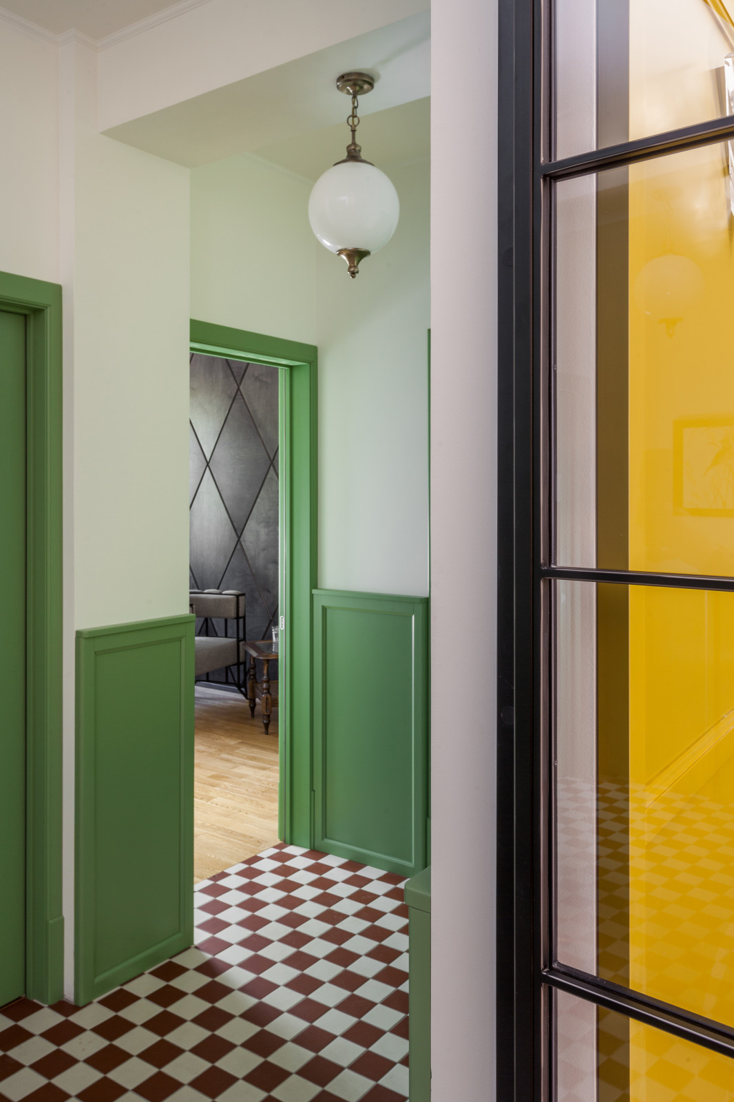 В гостях: Квартира в центре Минска — гнездо «Черной совы»