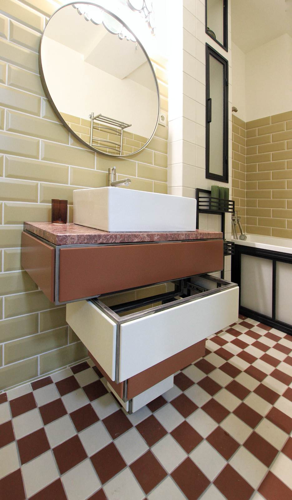 В гостях: Квартира в центре Минска — гнездо «Черной совы»