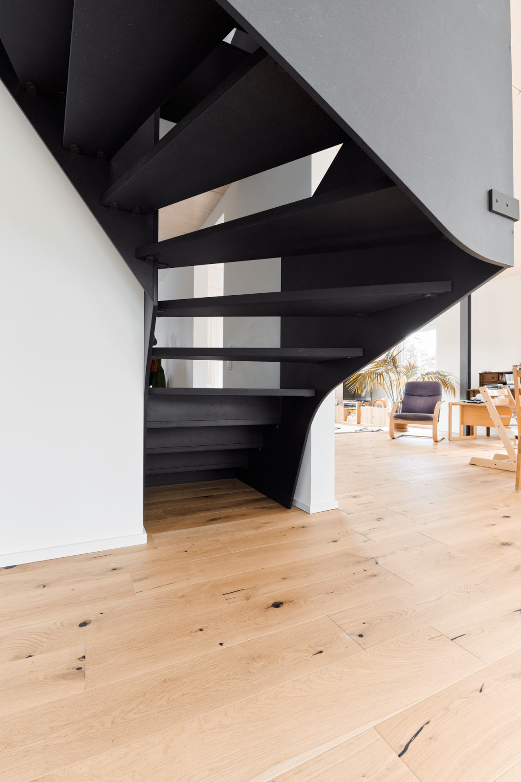 Черная лестница